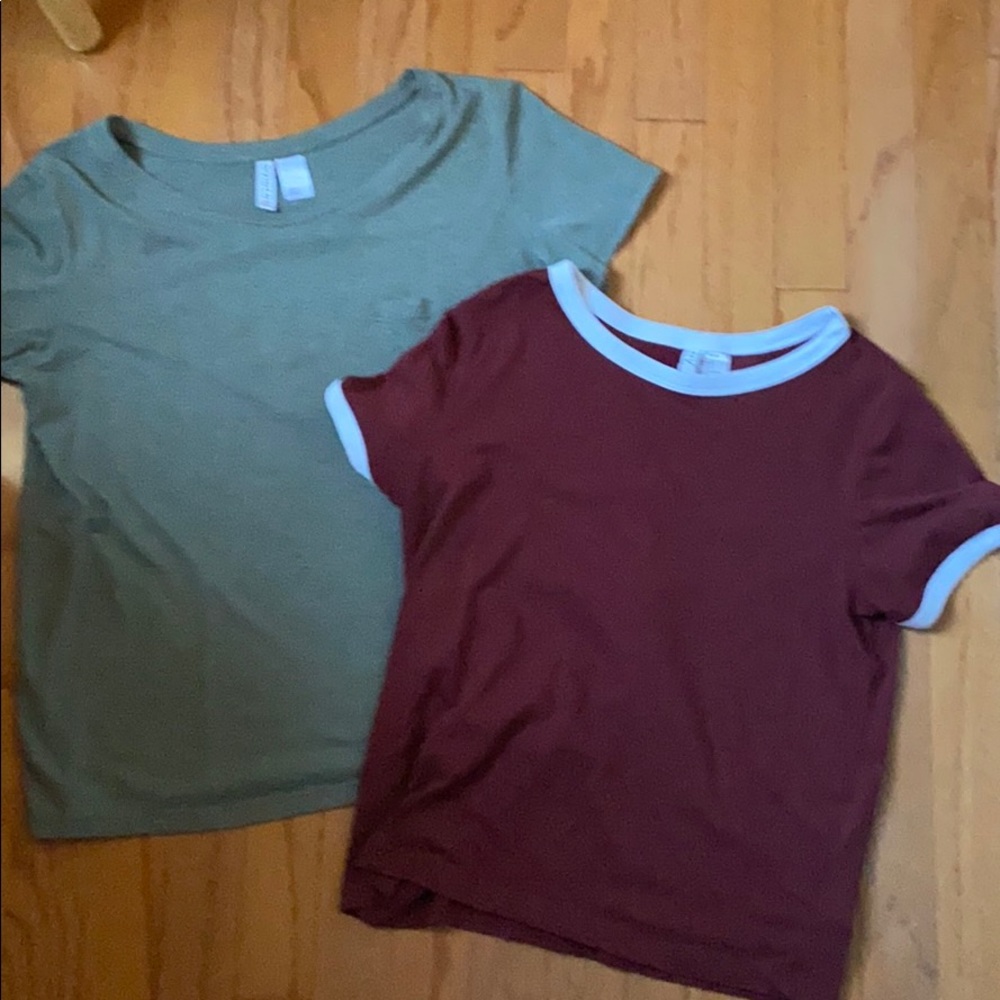 2 short sleeve shirts